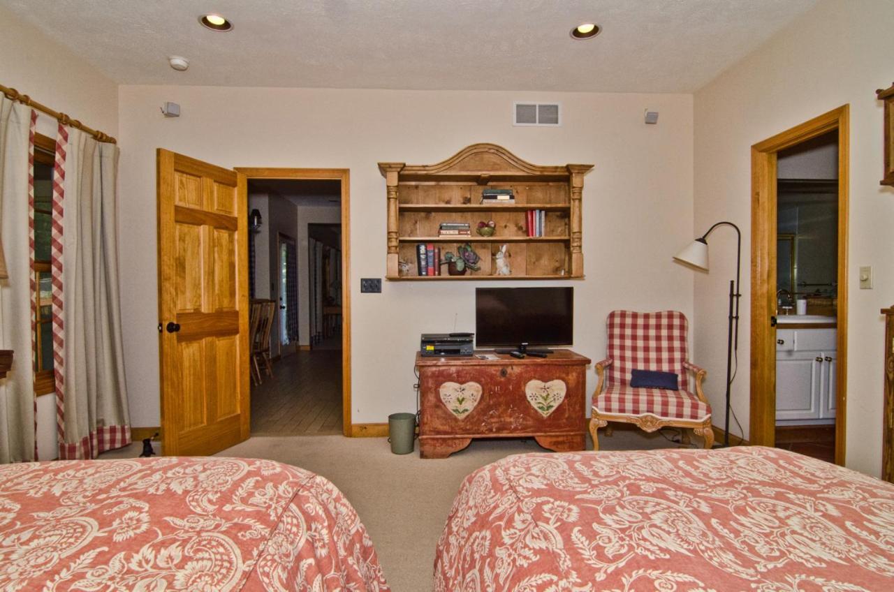 The Lodge At Old Kinderhook Camdenton Buitenkant foto